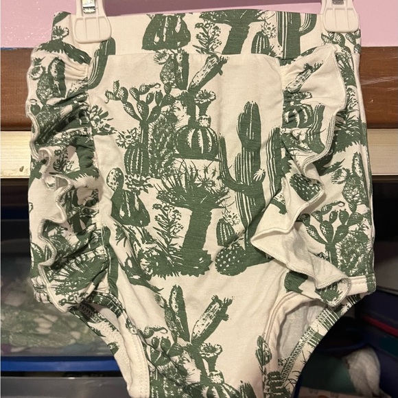 kate quinn Other - Kate Quinn 18/24 Months Cactus Bloomer Bottoms